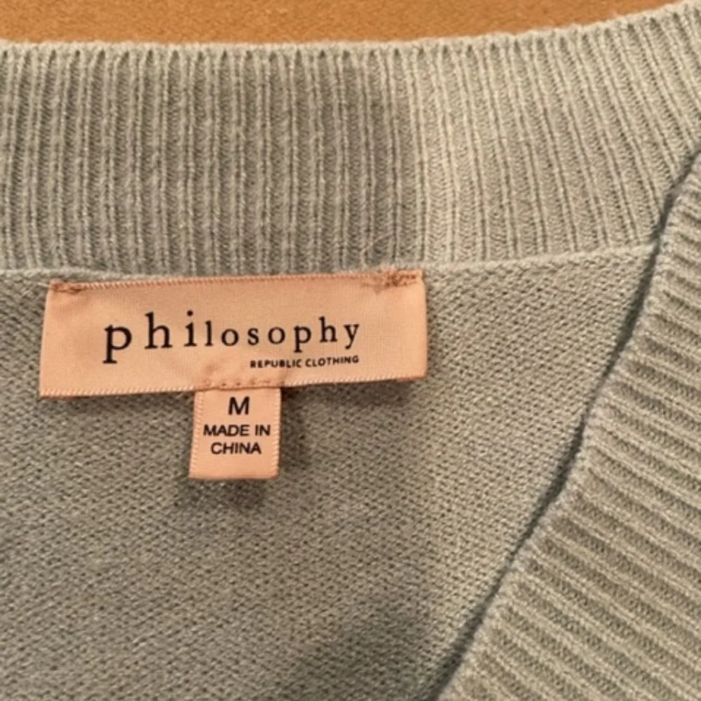 Philosophy Dusty Blue V-Neck Sweater - Size Medium - Picture 8 of 12